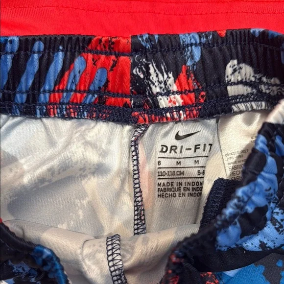 Nike Red T-Shirt and Graphic Shorts Set , kids 6